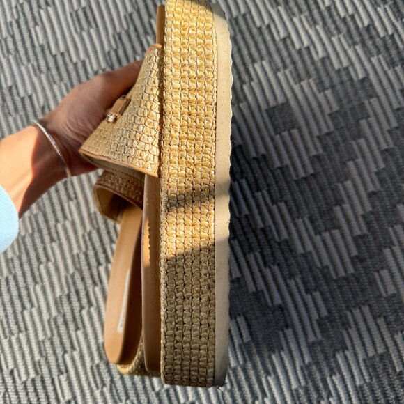 Steve Madden Kayley Sandal in Raffia - Picture 8 of 10